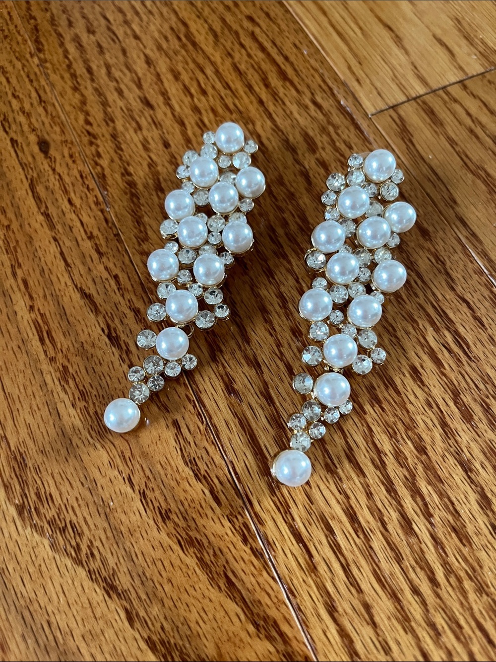Pearl & Crystal Drop Earrings - White Pearls